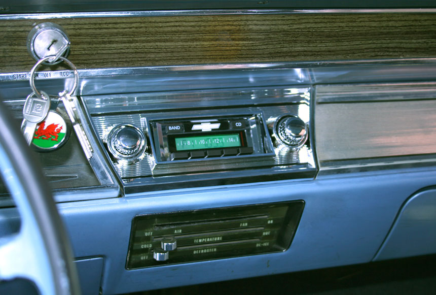 The Best Modern Retro Style Car Radios For Your Classic Chevy